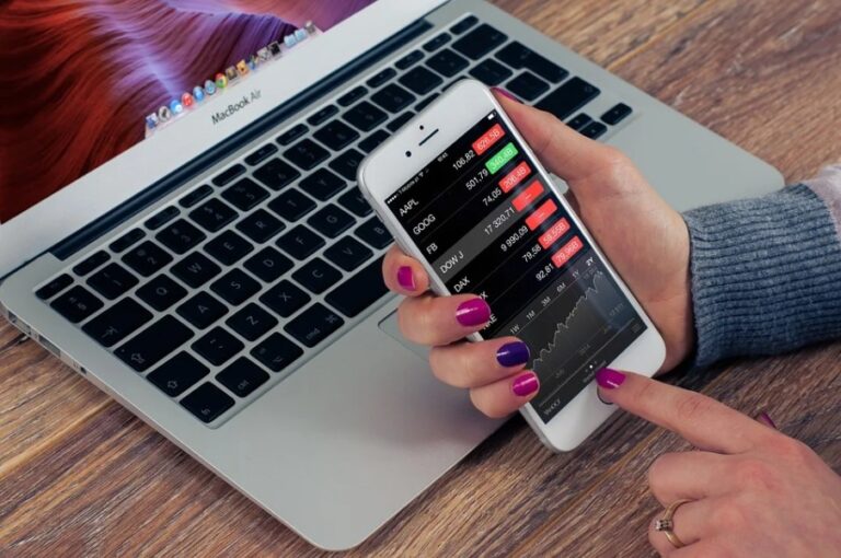 Interest in Robinhood Prototype Digital Wallet App Surges