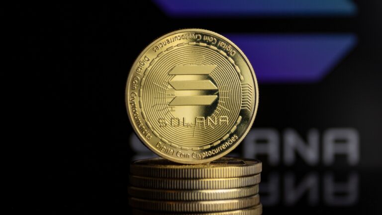 Solana (SOL) Tests $100 Support Following 10% Drop – 12 April Price Outlook