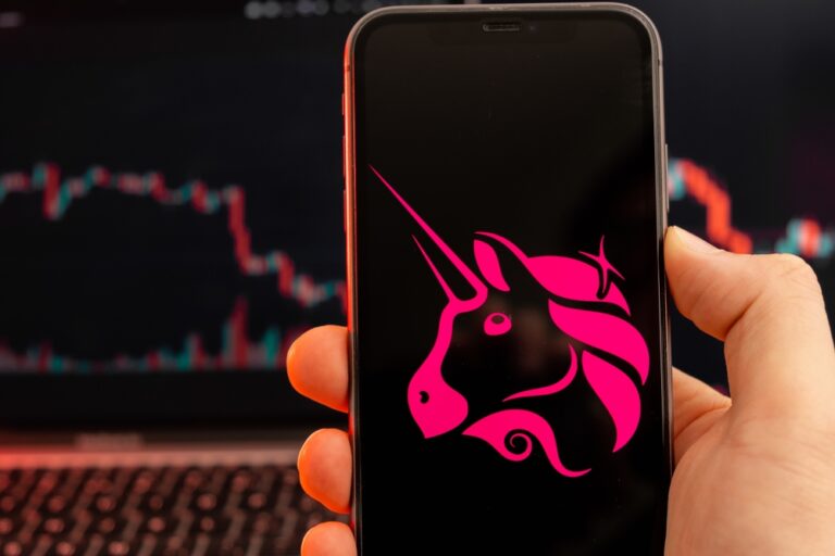Uniswap (UNI) Endures a Massive Hit; Why HODLing Might Be the Solution